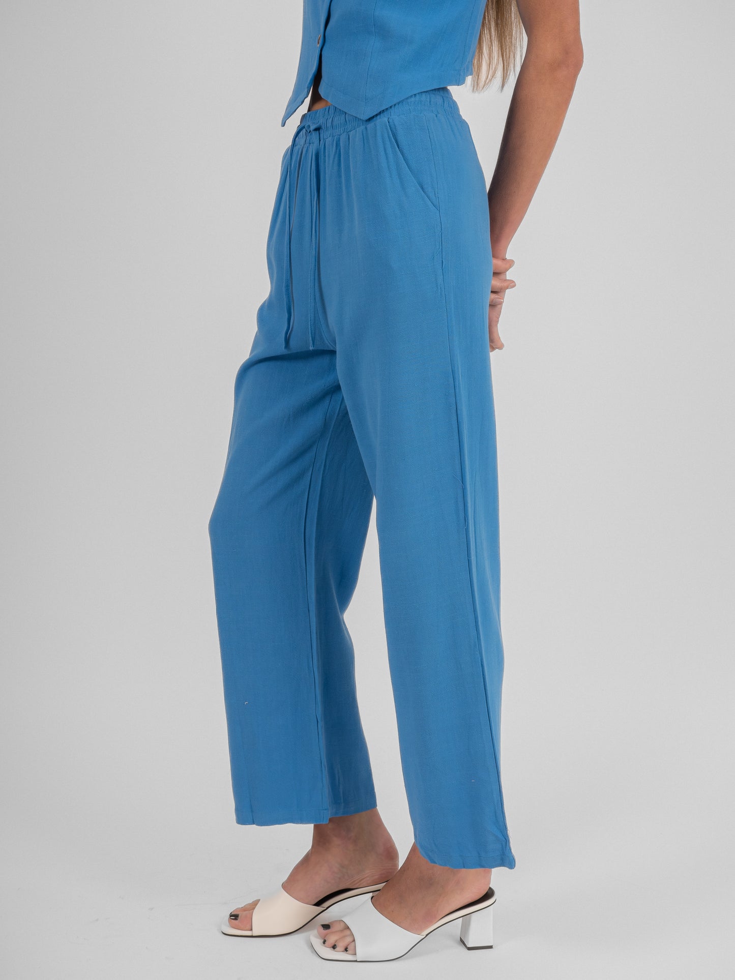 Ensemble sans manches en lin - P1