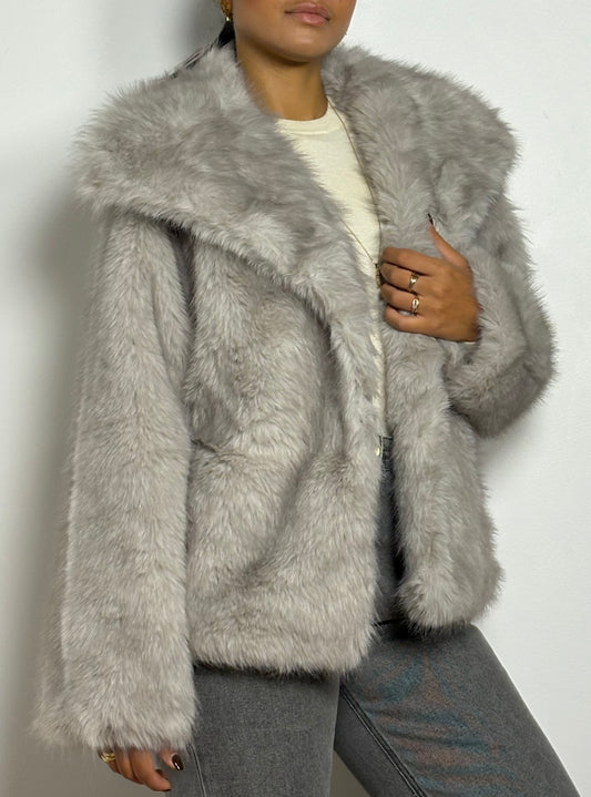 Manteau à fourrure Zendaya