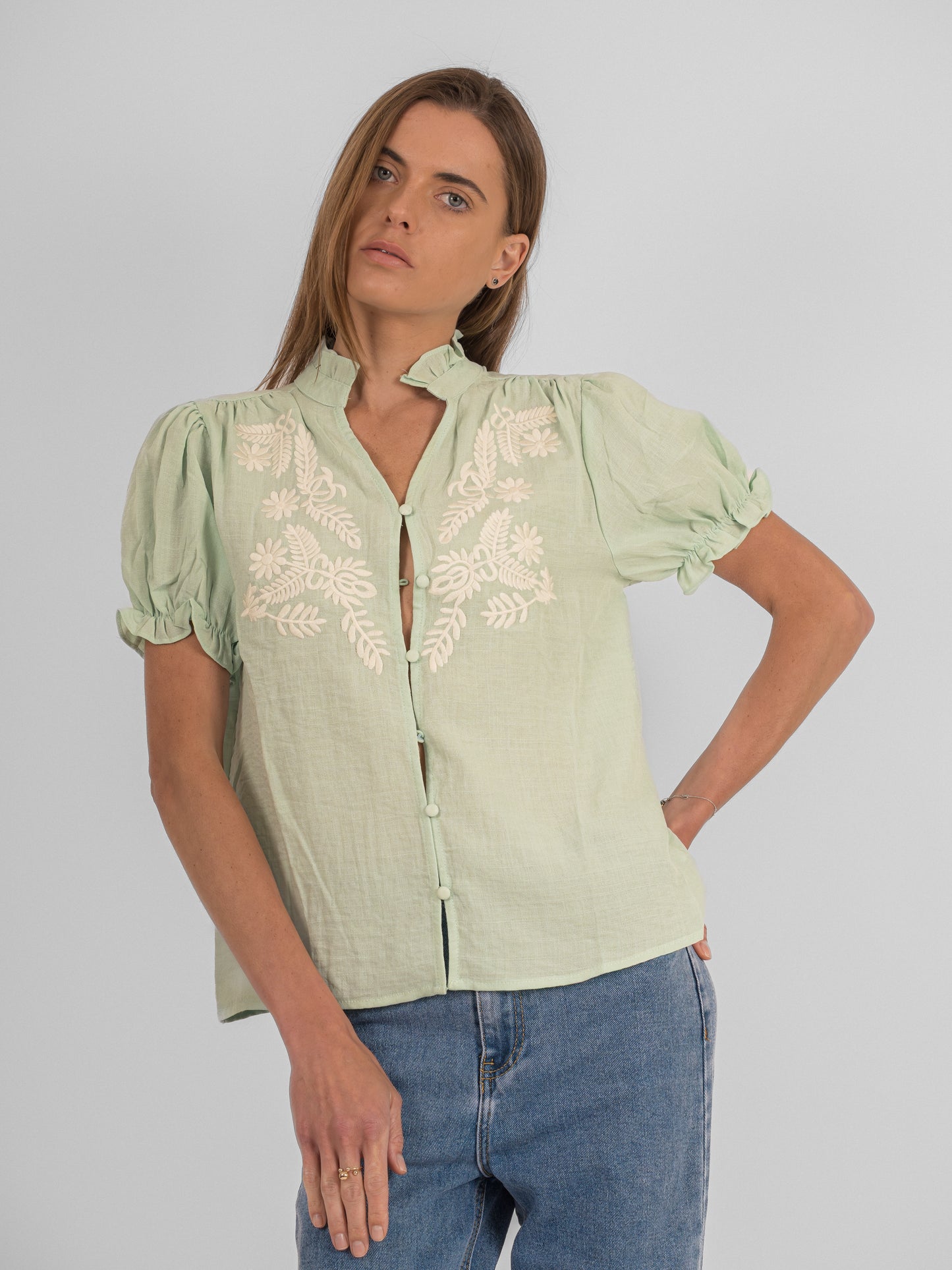 Chemise brodée à manche courte - P3 PA